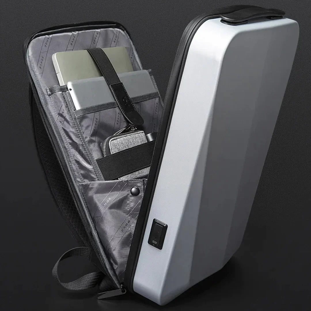 Sert Kabuklu Sırt Çantası